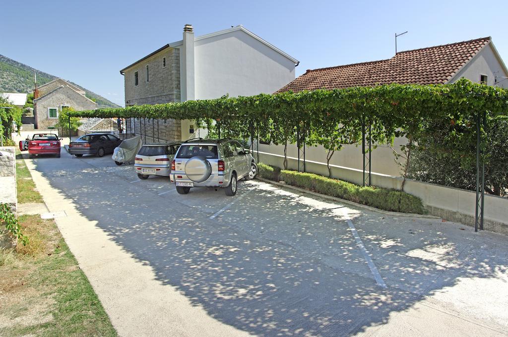 Apartments Diana - New Heated Pool Bol Buitenkant foto