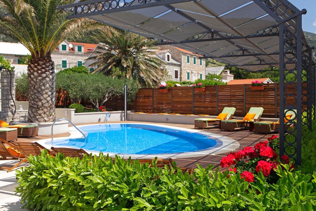 Apartments Diana - New Heated Pool Bol Buitenkant foto